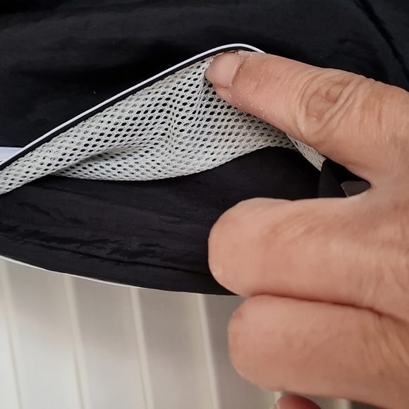 VINTAGE ADIDAS SHORTS - Picture 8 of 10